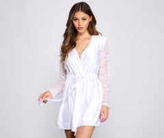 So Luxe Lace And Satin Robe