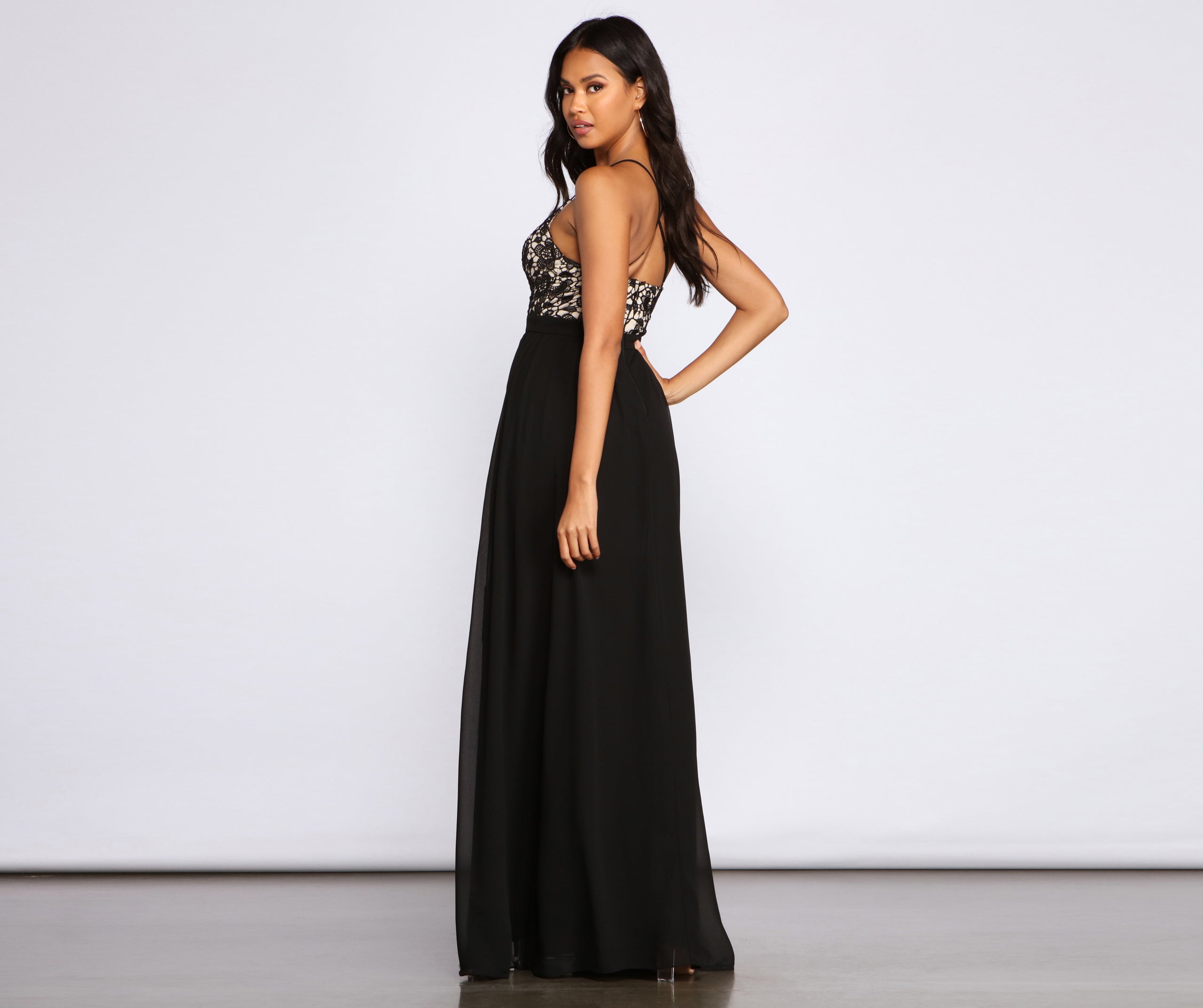 Sapphire Formal Scalloped Lace Dress